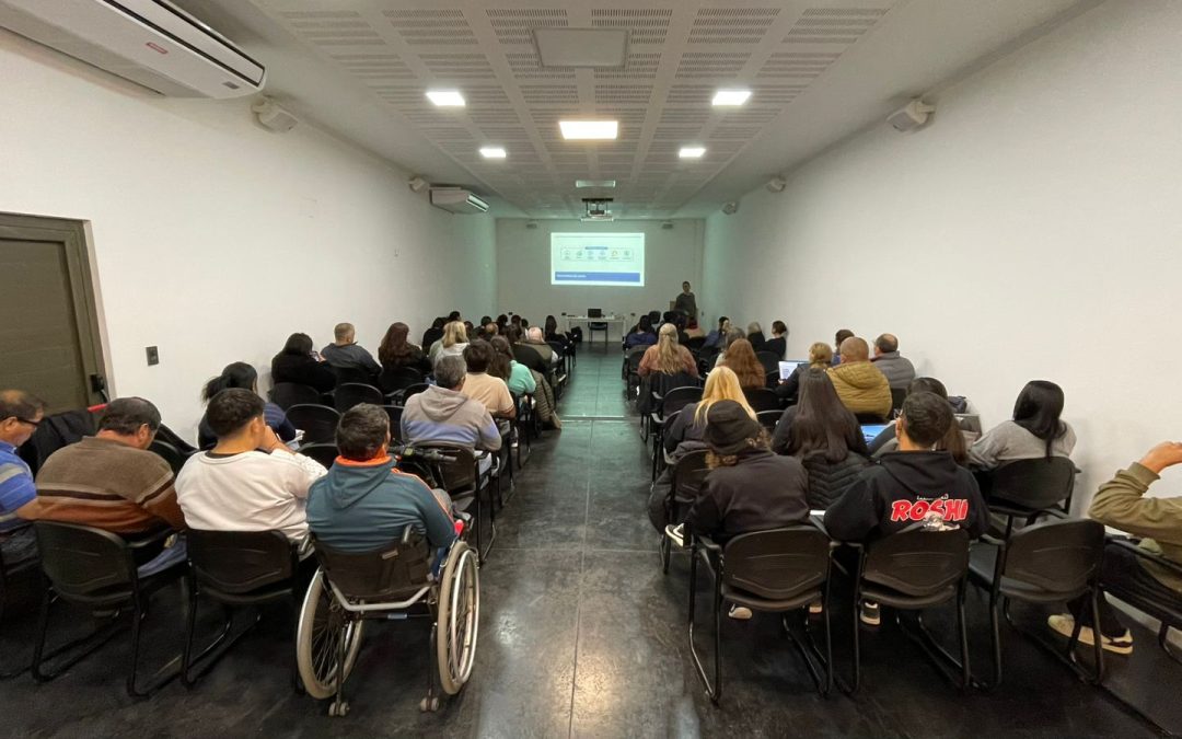 Gestión y Tecnología: Introducción a la utilización de Inteligencia Artificial. Sede El Arañado.